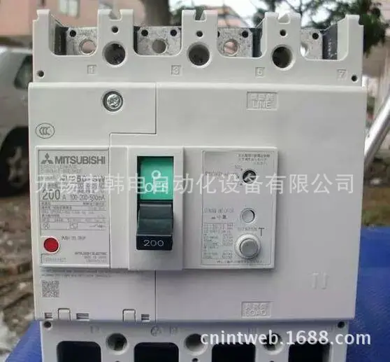 三菱NV250