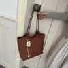 Bolso de mano de gran capacidad estilo coreano para mujer 2026, nuevo modelo transfronterizo, bandolera de axila versátil de alta gama vintage para el día a día