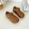 Zapatos de piel para niños, nueva colección otoño 2026, zapatos planos estilo coreano para niñas, modernos y elegantes, adecuados para niños pequeños y niños pequeños, zapatos de suela blanda estilo Birkenstock