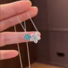 Colar Floral Fresco e Tridimensional com Design Elegante e Versátil, Oferecendo um Toque de Luxo, Design de Moda de Luxo Leve de Nicho, Joias de Corrente para Clavícula