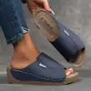 Pantuflas Casuales de Plataforma Gruesa de Talla Grande Transfronterizas para Mujer 2025 Nuevo Estilo Color Sólido Moda Simple Pantuflas de Boca de Pez