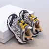 Sapatos Infantis Meninos 2026 Verão Novos Tênis Esportivos para Corrida Infantil Malha Respirável Crianças de Médio e Grande Porte Casuais Sapatos de Malha Forrest Gump
