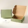 Caja de joyería de lujo ligero con asa de perla texturizada y diseño acanalado, textura de caja dura, adecuada para pendientes, pulseras y empaque de regalo; disponible en stock