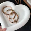 Pulsera de Abalorio de Madera Perla SleepDiseño original con madera de agarwood natural y perlas de agua dulce, una delicada pulsera de gota estilo chino con un estilo nacional, estética Zen y encanto elegante
