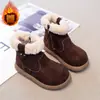 Botas de nieve de invierno para niñas, estilo nuevo, forradas de felpa y engrosadas para abrigar, botines para niños, suela suave, zapatos de algodón antideslizantes para niños mayores