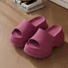 Sandalias de plataforma con plataforma gruesa de EVA que aumentan la altura de 7.0 para mujer, de moda para uso exterior en verano, uso en casa, pantuflas suaves antideslizantes para interiores