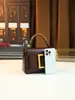 Bolsa Quadrada Pequena Estilo Hong Kong Retrô para Mulheres 2025 Nova Moda Estilo Coreano Fivela de Cinto Bolsa de Mão Cor Pura Bolsa de Ombro Único Transversal