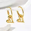 Pendientes Huecos de Corazón Estilo Dulce de Niña, Pendientes con Colgante de Corazón Chapados en Oro, Pendientes de Diseño Nicho para el Trabajo