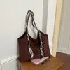 Bolso tote de moda nicho retro estilo coreano 2026, gran capacidad, gama alta, bolso de hombro versátil