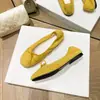 Sapatilhas ultra macias estilo balé com bico redondo, laço e salto baixo para mulheres, novo modelo de verão 2026, sapatos de vovó tipo rolinho de ovo