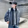 Jaqueta Color Block com Gola para Meninos Estilo Primavera/Outono 2026 Nova Tendência Cool Casual Roupa Exterior para Crianças de Tamanho Médio a Grande Versátil Roupa de Trabalho Top