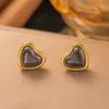 Joyería de Corazón con Carcasa Negra Dulce y Fresca, Sencilla y a la Moda, de Alta Gama, Acero Chapado en Oro de 18K No Desvanecible