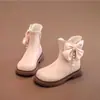 Botas Curtas Forradas com Fleece para Meninas 2026 Outono/Inverno Novas Botas de Princesa Botas Dr. Martens Infantis Botas de Couro para Meninas Botas Quentes da Moda