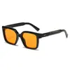 Gafas de Sol Cuadradas Transfronterizas Nuevas 2025 Marco Grande Simple Cuadrado Remache Moda Europea y Americana Gafas de Exportación al por Mayor