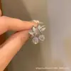 Pendientes de Cola de Pez Moda de Nicho Versátiles Lujo Ligero Diseño de Estilo Francés Pendientes de Botón con Incrustaciones