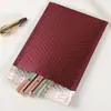 Bolsas de burbujas coextruidas de color borgoña con recubrimiento de aluminio, Bolsas de embalaje de espuma espesa para logística, comercio electrónico, ropa, Bolsas de embalaje para ropa