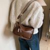 Bolsa de Grande Capacidade Feminina Outono e Inverno Versátil 2023 Nova Retrô Alça Larga Ombro Único Transversal Feminina Textura Bolsa Almofada