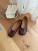 Zapatos Planos Sencillos de Punta Dividida y Boca Baja para Mujer 2026 Cómodos Versátiles Zapatos de Abuela Únicos Zapatos de Pezuña de Cerdo Mocasines Retro