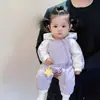 Roupas de outer wear de outono, roupinhas de bebê super fofas, macacão estiloso estilo coreano, jaqueta corta-vento elegante para bebês meninas, perfeito para passeios após o primeiro mês