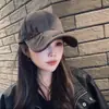 Boné de Baseball Bordado com Letra Retro para Mulheres, Nova Moda Primavera/Verão 2026, Boné de Sol com Aba Larga para Deixar o Rosto Parecer Menor