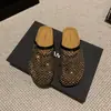 Meias Pantufas Femininas Estilo Francês com Strass e Solado Grosso para o Verão 2025 Novas Pantufas Flat Slip-on Estilo Coreano