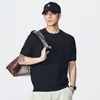 Camisa de Tricô Listrada Cor Sólida Gola Redonda Manga Curta para Homens, Verão 2026 Novo Casual Vintage Solto Emagrecedor Top