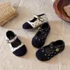 Zapatos de princesa dulces y bonitos de lunares, nueva colección otoño/invierno 2026, zapatos Mary Jane para niños con suelas suaves y cierres de velcro, versátiles y fáciles de combinar