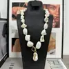 Nuevo Collar de Perlas Barrocas de Moda Europea y Americana Fantasía Cuentas de Vidrio de Colores Versátiles con Forma Especial Collares de Gama Alta para Mujer