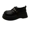 Sapatos femininos de couro pretos com sola grossa para aumentar a altura, novo estilo de verão, mocassins versáteis estilo britânico com velcro, sapatos JK single