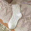 Calcetines de Malla Hueca de Seda para Verano 2026 para Mujer, Calcetines de Encaje Delgados Transpirables Versátiles con Volantes, Estilo Simple
