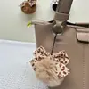 Colgante llavero de bola de pelo de conejo rex real, accesorio de llavero de bola de pelo, colgante de bolso, llavero de coche, colgante de bola de pelo