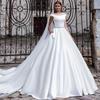 Vestido de Casamento Leve Europeu e Americano 2026 Novo Cetim Ombro a Ombro Cauda Pequena Vestido de Casamento Noiva Simples Fotografia de Viagem Vestido de Casamento Vestido de Festa