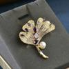 Broche de hoja de ginkgo púrpura perla francesa de alta calidad para mujer, elegante, combina con todo, para abrigo de otoño e invierno, alfiler para traje, venta al por mayor transfronteriza