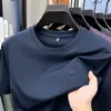 Nova Camiseta de Manga Curta para o Verão de 2026 com Acabamento Perfeito Sem Costura de Alta Qualidade, Contendo Seda de Amora, Cupro e Tecidos de Qualidade