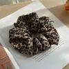Goma para el pelo de estampado de leopardo, scrunchie grande, accesorio para el pelo de alta gama, nuevo accesorio para el pelo informal estilo coreano ins 2025 para chicas a la moda