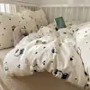Juego de Ropa de Cama de Algodón con Dibujos Animados Lindo de Cuatro Piezas Estilo Ins para Chica Gatito Kt Funda Nórdica Sábana de Cama Algodón Puro Juego de Tres Piezas para Dormitorio