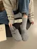 Medias zapatillas Birkenstock retro de lana estilo bosque, punta redonda, lindas y peculiares, para mujer, suela gruesa, forradas de felpa, cálidas, zapatos peludos negros y grises