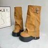 Botas Longas Femininas Únicas com Solas Grossas e Aumento de Altura, Novo Estilo Outono e Inverno 2026, Adequadas para Pessoas Baixas, Estilo Doce e Cool, Botas de Equitação