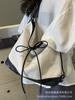 Bolso de lona coreano de gran capacidad para mujer, nuevo bolso de mano estilo universitario de moda 2024, bolso de hombro informal tipo cubo