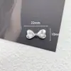 Joyería Sencilla de Aleación con Incrustaciones de Diamantes K Blanca Accesorios de Lazo de Amor Pendientes de Temperamento Accesorios para el Cabello Funda para Teléfono Móvil Material de Bricolaje