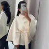 Chaqueta de Lana de Color Puro con Cordones, Cuello Alto de Diseño, Efecto Adelgazante en la Cintura para Mujer 2025 Estilo Europeo y Americano Transfronterizo Nuevo Estilo