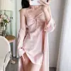 Conjunto de dos piezas de camisola sexy con sujetador acolchado, diseño de lazo cómodo, nuevo conjunto de alta gama y exquisito de camisón y bata, puro y seductor, estilo transfronterizo