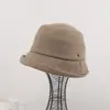 Sombrero de pescador de mezcla de lana para mujer de otoño e invierno coreano, sombrero tipo cubo cálido y versátil, sombrero retro de ala pequeña de copa redonda estilo japonés