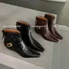 Hebilla de cinturón piel de oveja y botas nude botas cortas de mujer otoño nuevo interior y exterior completamente de piel punta cuadrada tacón medio cremallera botas individuales de mujer