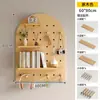 Estante de Pared de Tablero Perforado de Madera Maciza para Almacenamiento Pasillo Color Nogal Forma Decoración de Pared Exhibición de Almacenamiento