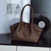 Bolsa de mano transfronteriza de gran capacidad, bolso de hombro de cuero suave a la moda, bolso de mano retro para el día a día, bolsos de mujer al por mayor