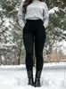 Pantalones de yoga populares de comercio exterior transfronterizos con forro polar para otoño e invierno, leggings gruesos de felpa de cintura alta ajustados para control de abdomen, cálidos