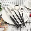 Juego de vajilla portuguesa de acero inoxidable 304 Cuchillo y tenedor occidentales Cuchara de café Cuchara de postre Cuchillo y tenedor Cuchara Fabricantes Venta al por mayor