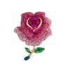 Broche Rosa de Diamante Completo Novo Estilo, Elegante e de Alto Padrão, um Broche de Alfinete de Alto Padrão para Blazers e Casacos Femininos