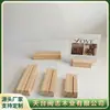 En stock porta tarjetas de presentación de madera de pino clip para tarjetas postales mensajes soporte de madera calendario de escritorio acrílico base de madera maciza